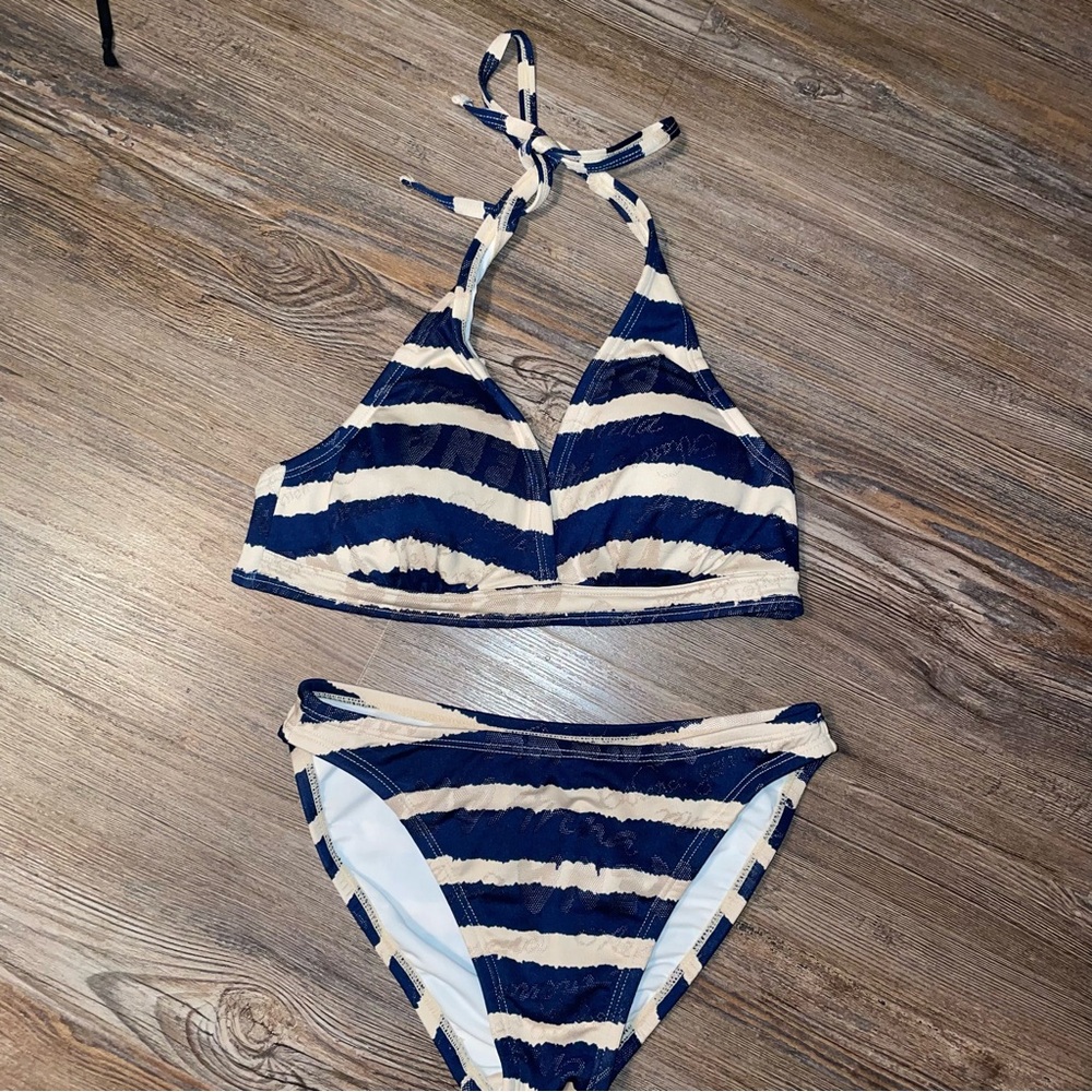 Arena Bikini